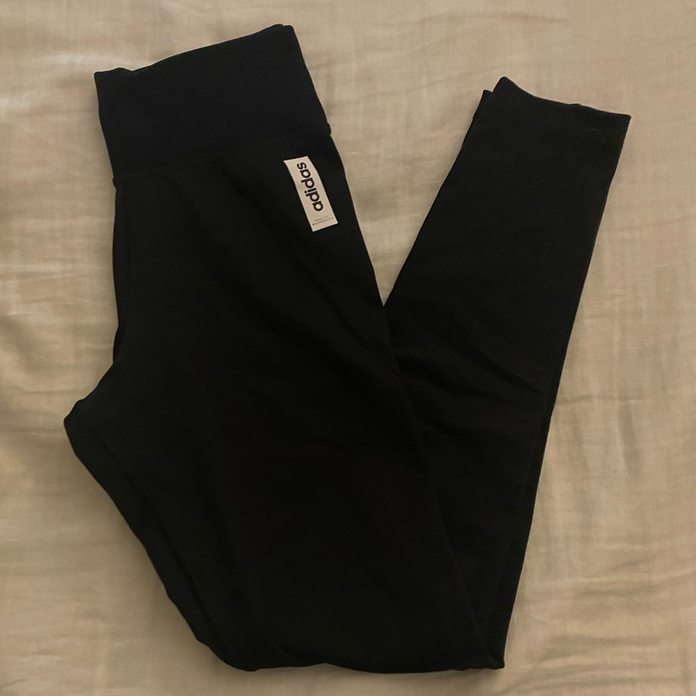 Adidas Black 7/8 Leggings!